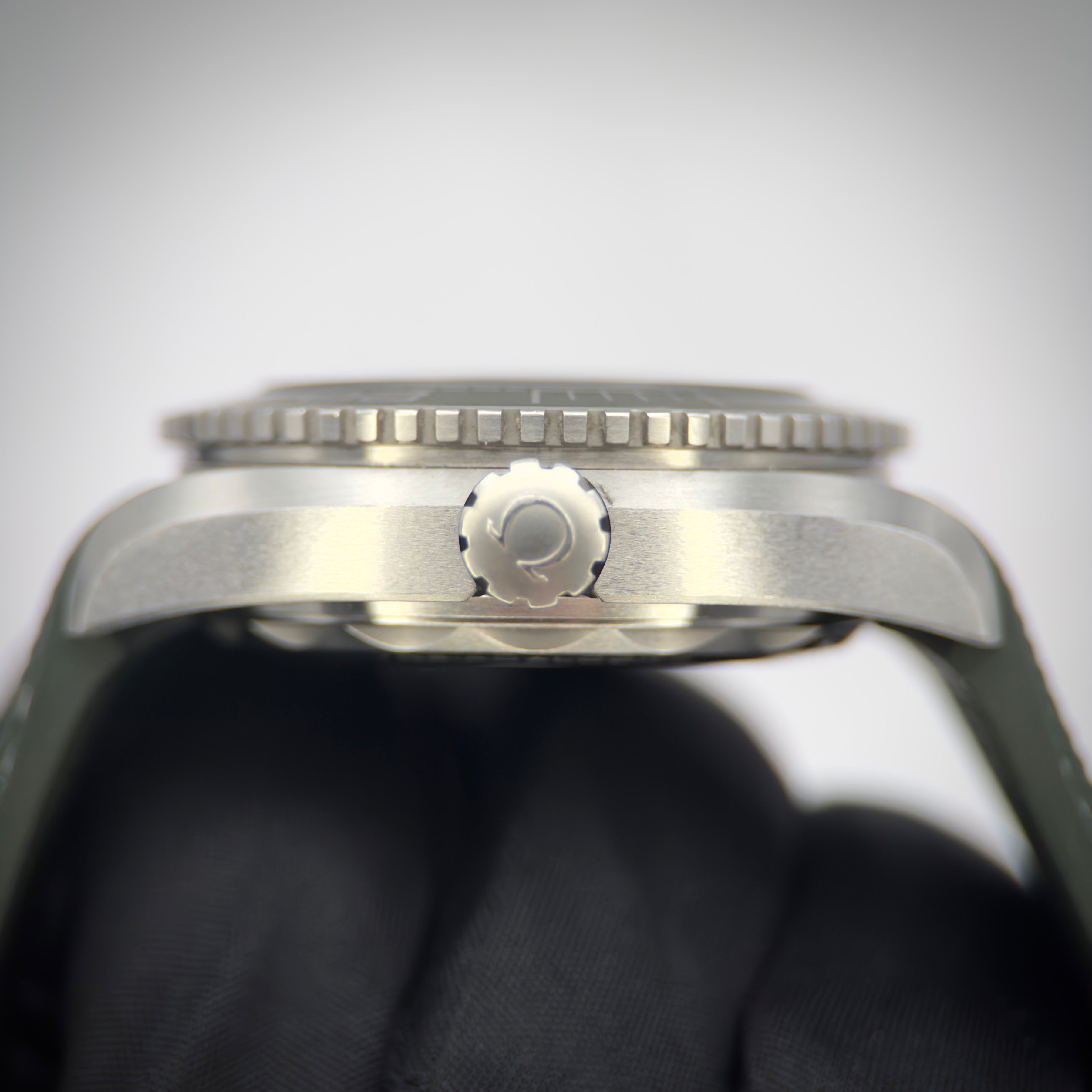 Omega Planet Ocean Green 43.5mm 215.32.44.21.06.001