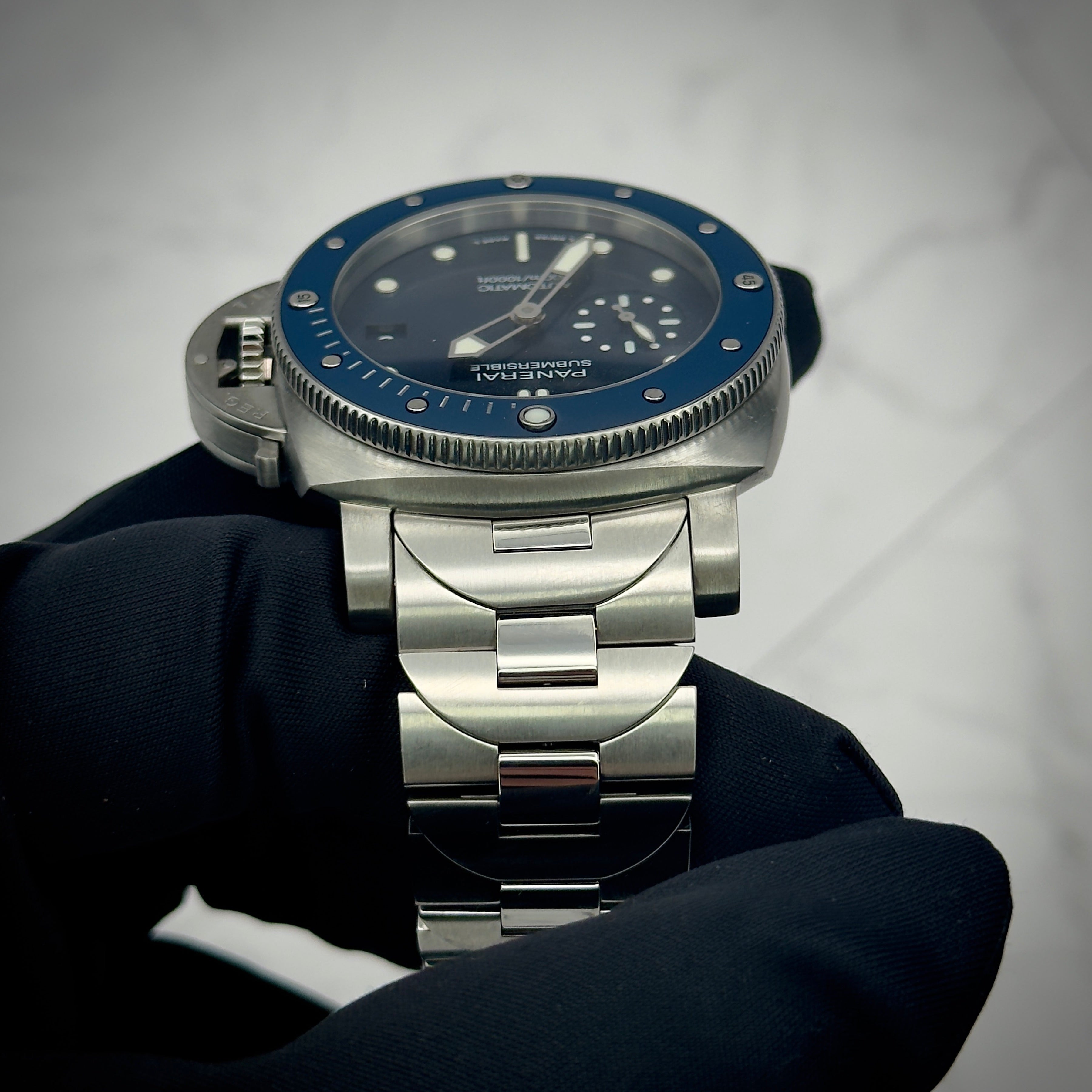 Panerai Submersible 42mm PAM01068 Blu Notte