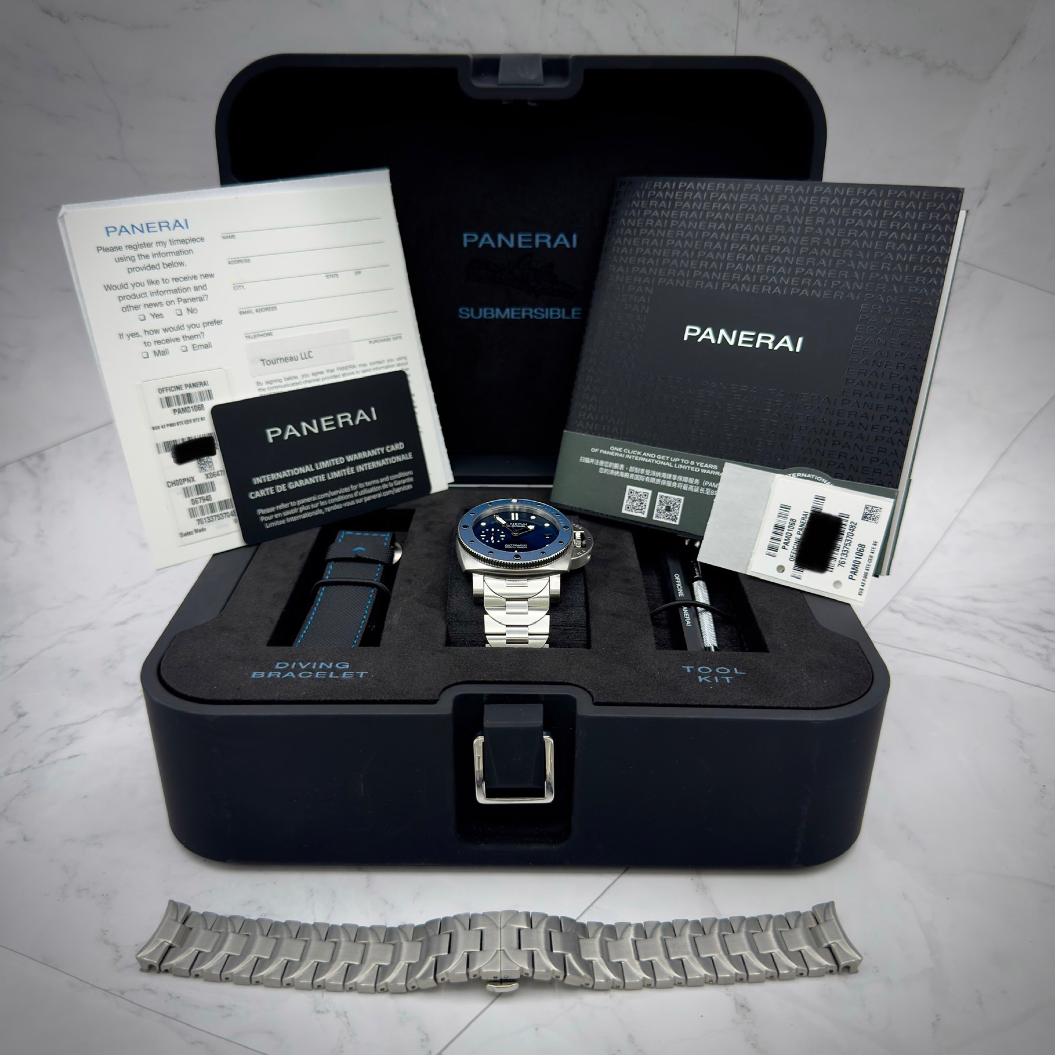 Panerai Submersible 42mm PAM01068 Blu Notte
