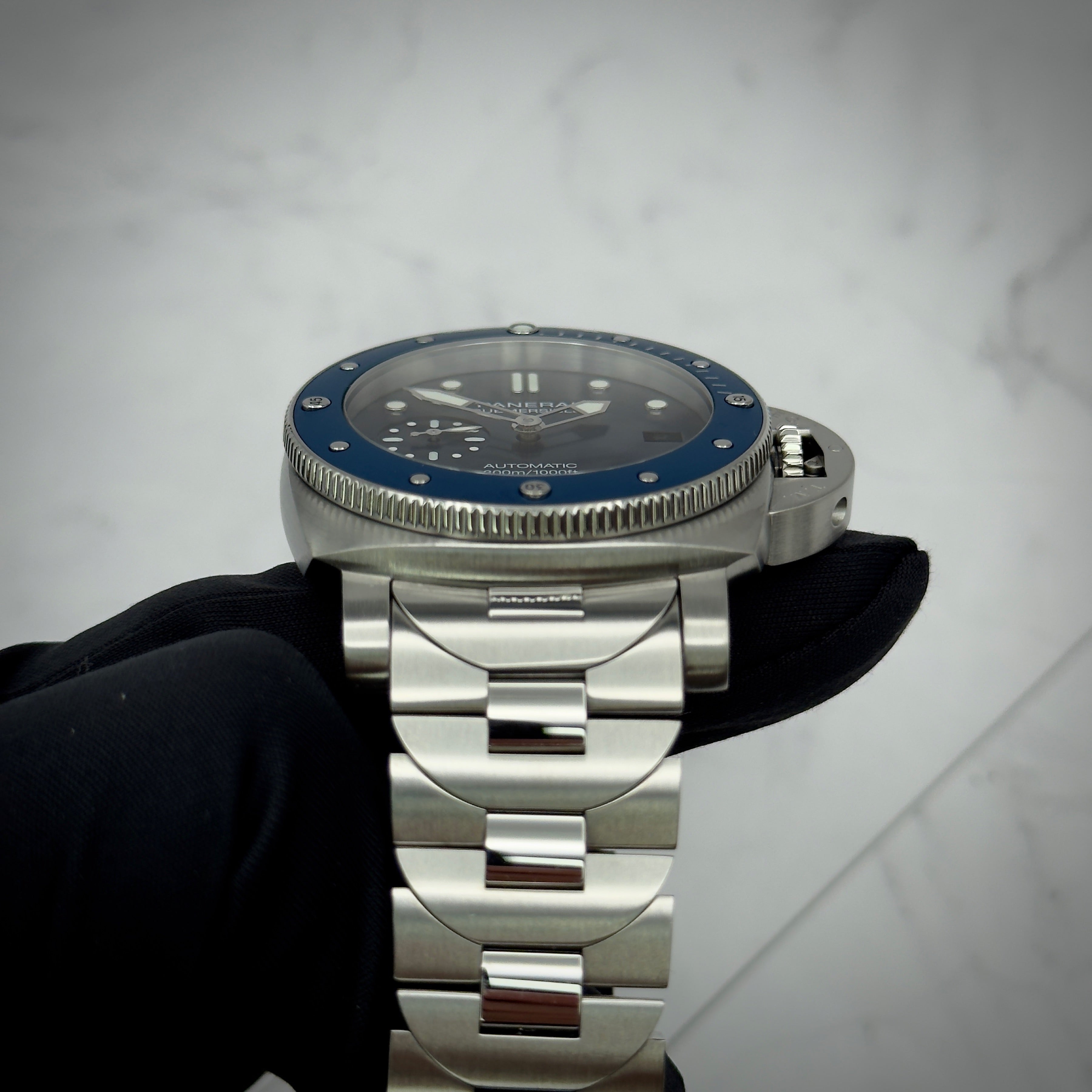 Panerai Submersible 42mm PAM01068 Blu Notte