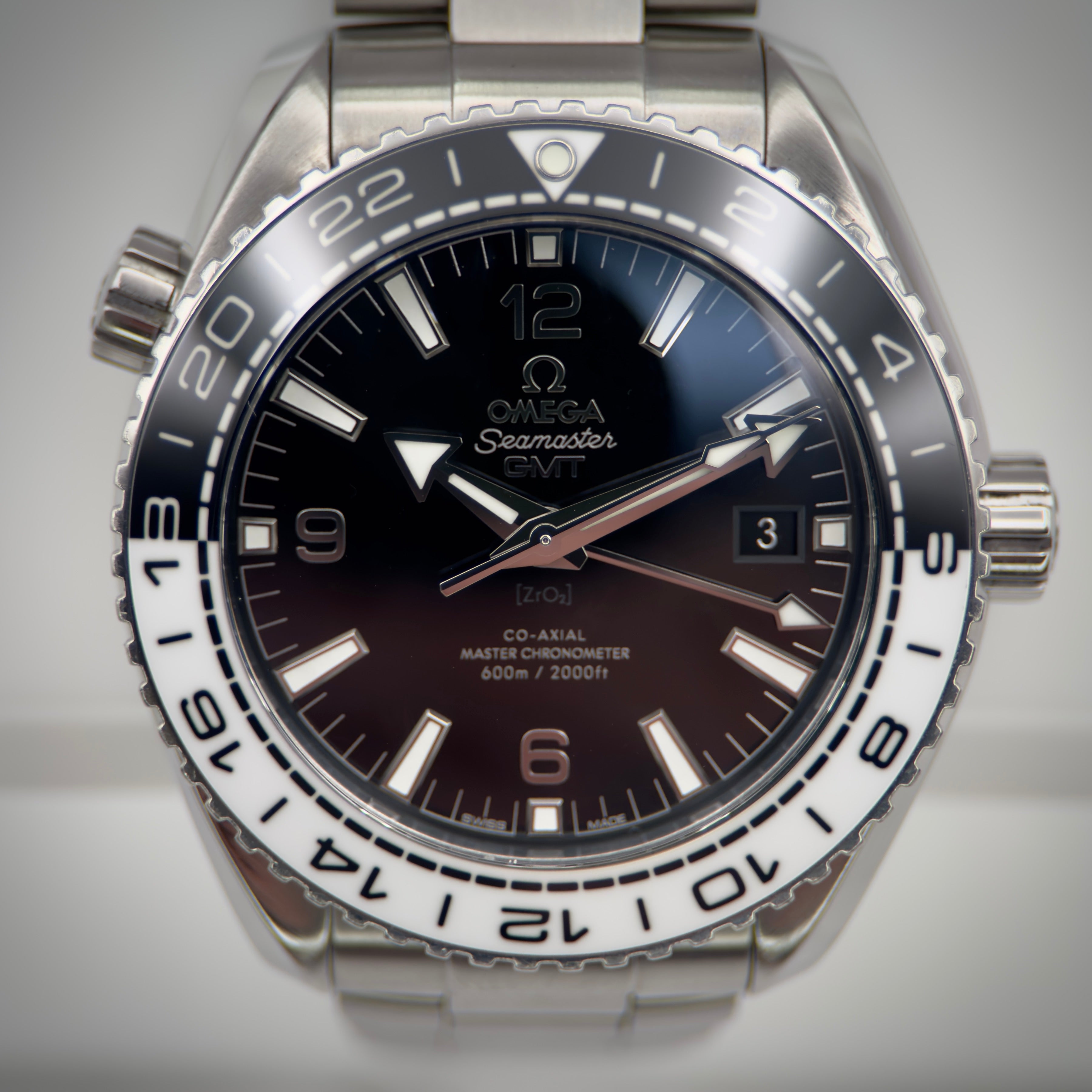 Omega Seamaster Planet Ocean 43.5mm 215.30.44.22.01.001