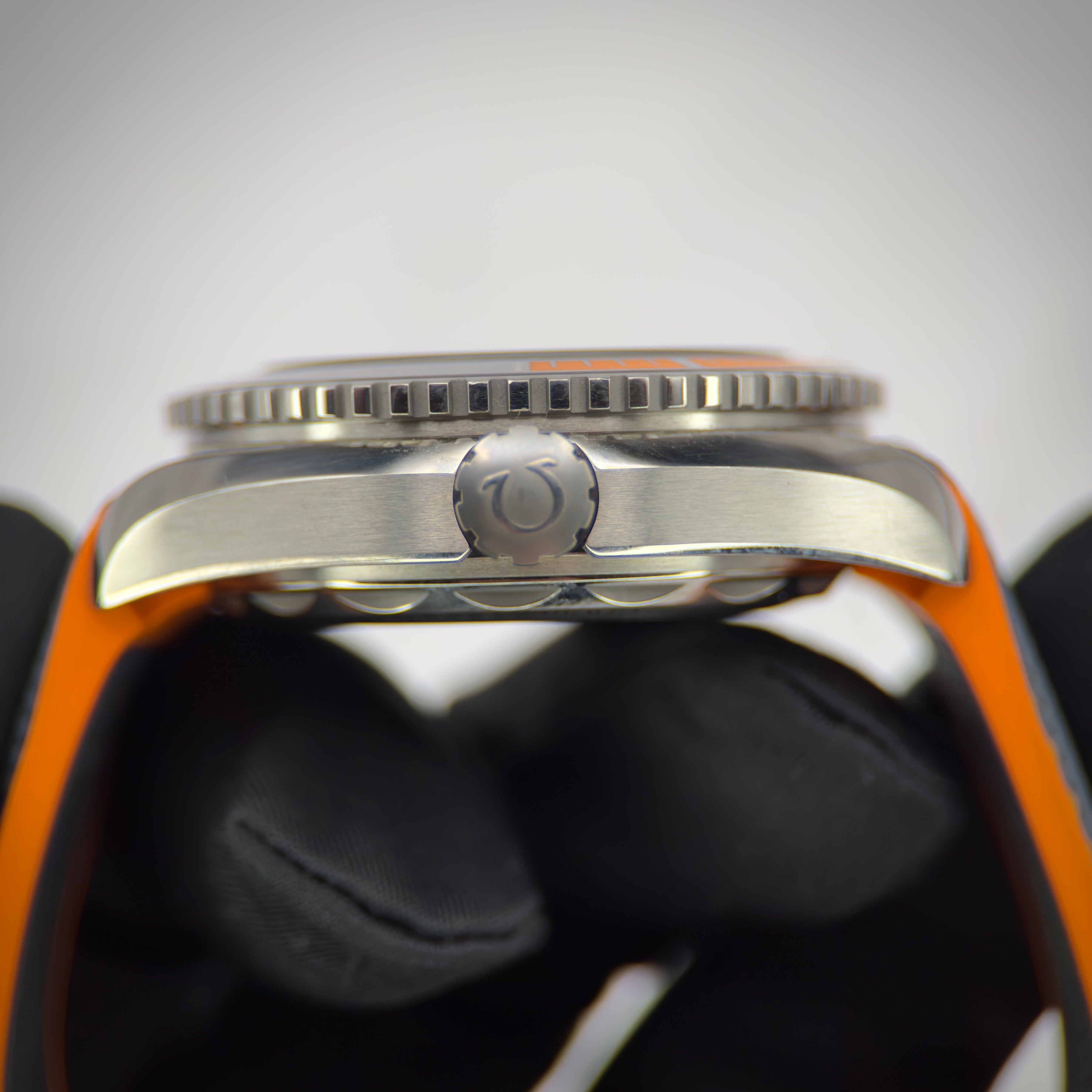 Omega Seamaster Planet Ocean 43.5 215.92.44.21.99.001
