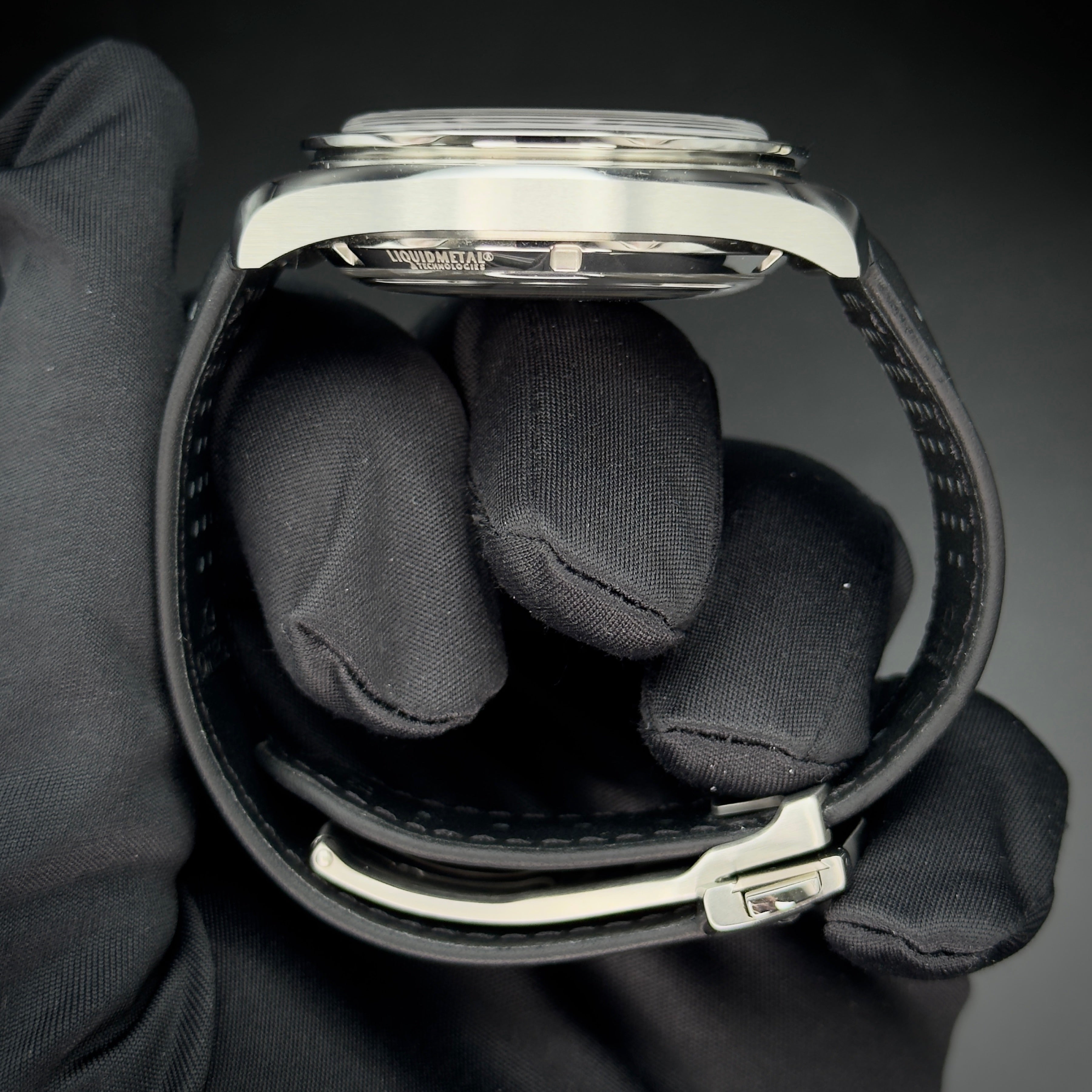 Omega Speedmaster Racing