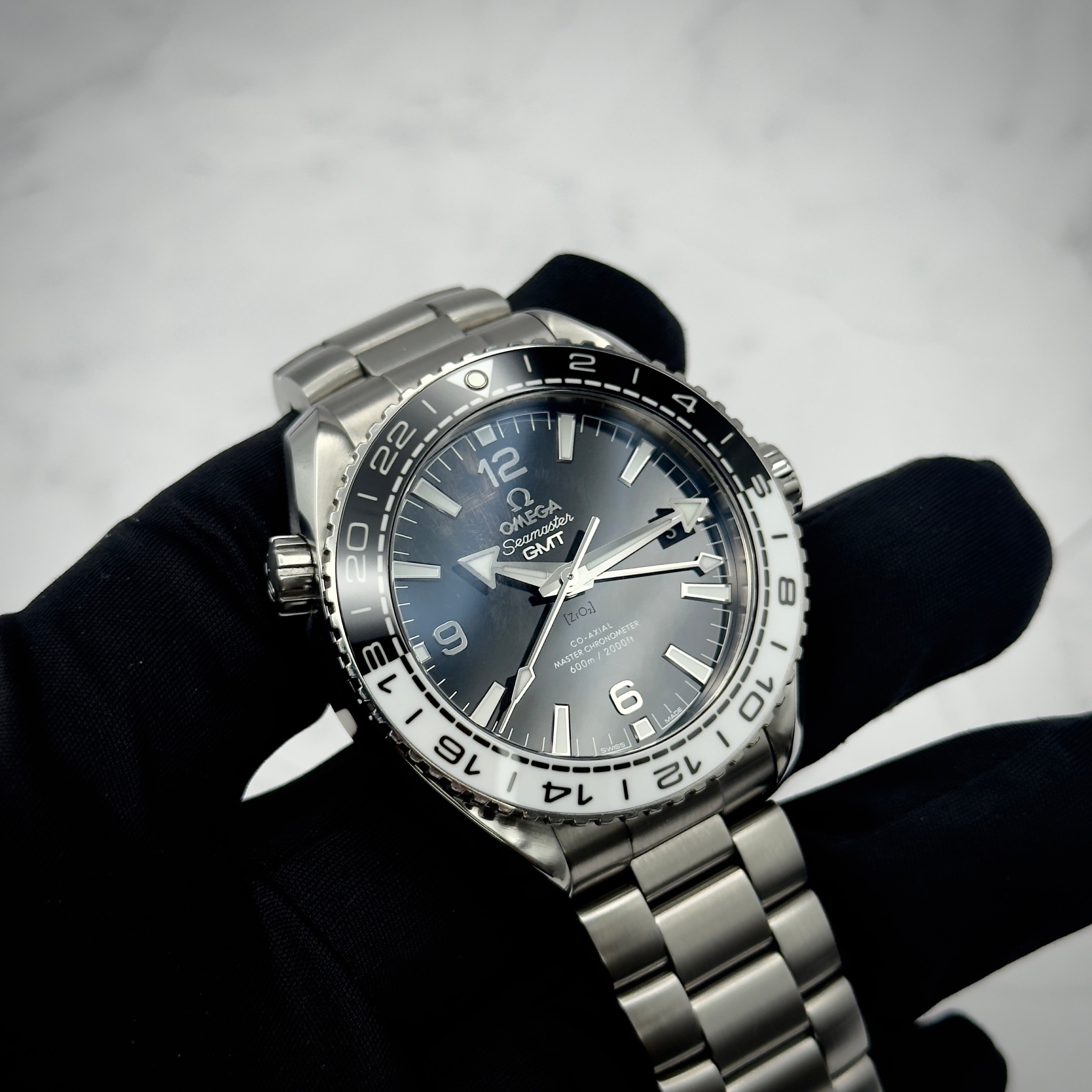 Omega Seamaster Planet Ocean 43.5mm 215.30.44.22.01.001