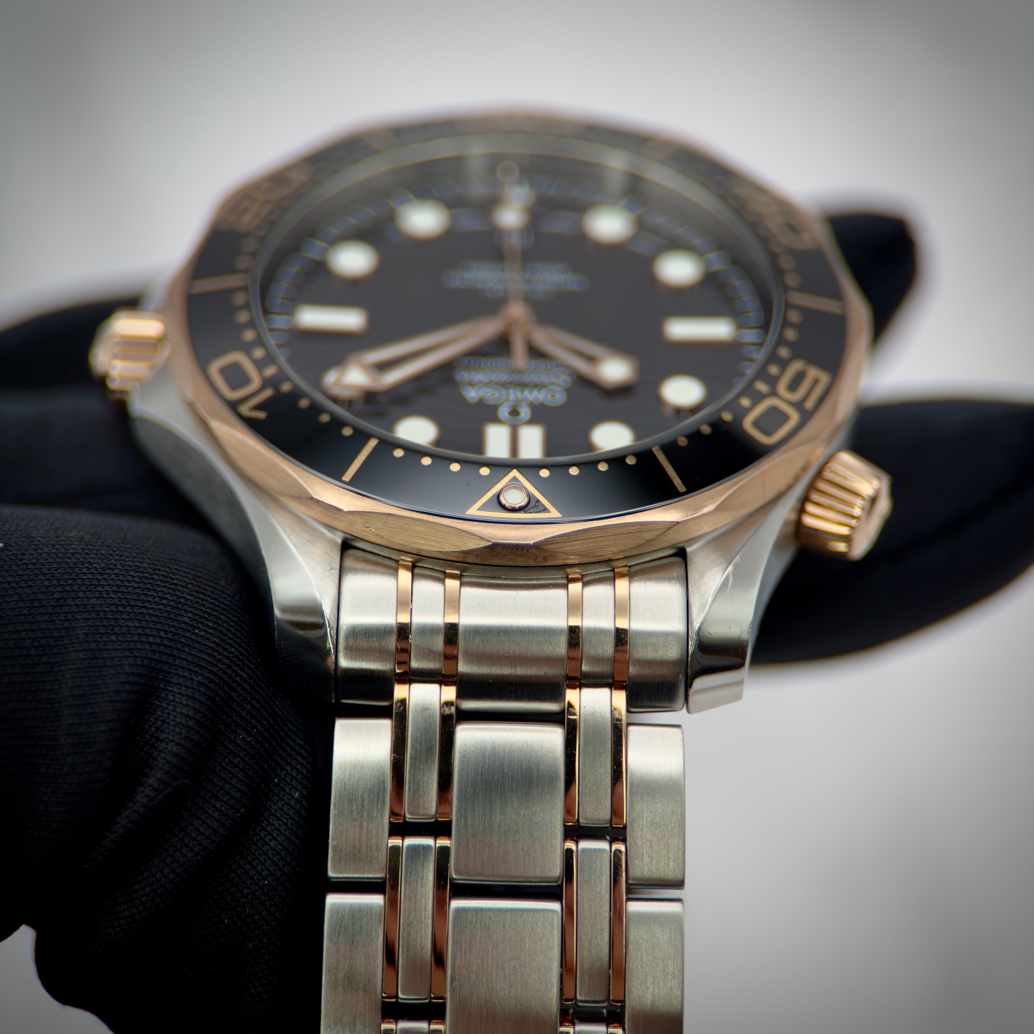 Omega Seamaster Diver 300 M 42mm 210.20.42.20.01.001